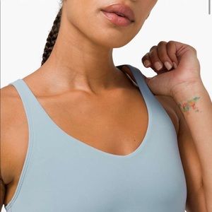 NWOT Lululemon align tank size 6 color is Chambray.
